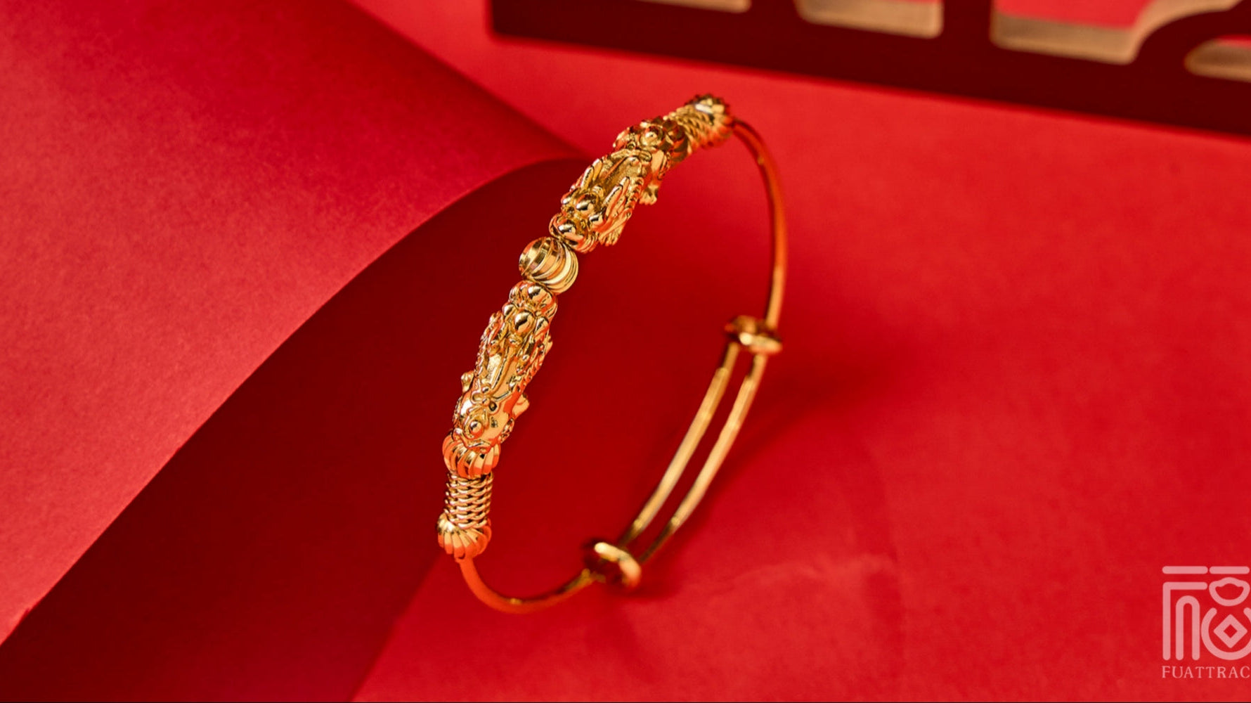 Bracelets for Women: Exploring the Diversity of Bangles, Cuffs, and More