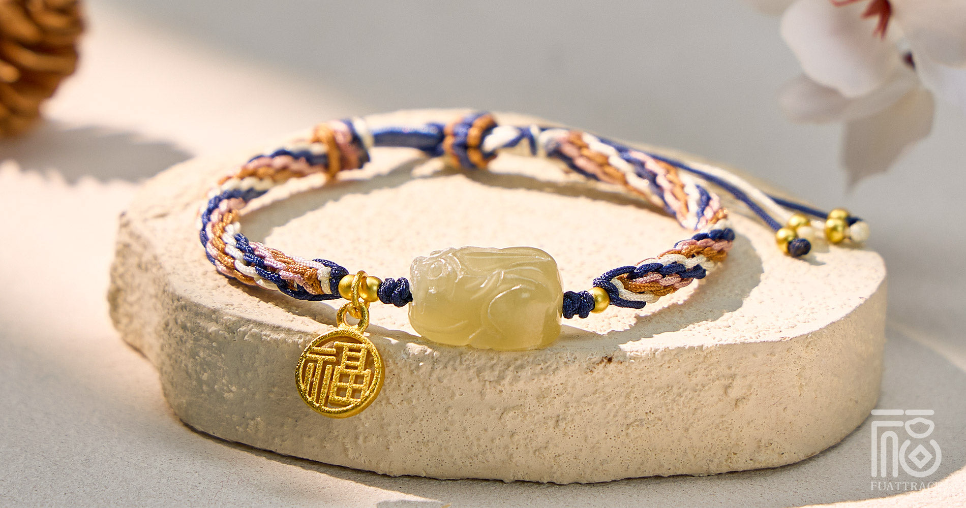 Women's Bracelet: The Spiritual Power of Pixiu Jade for Prosperity and Protection