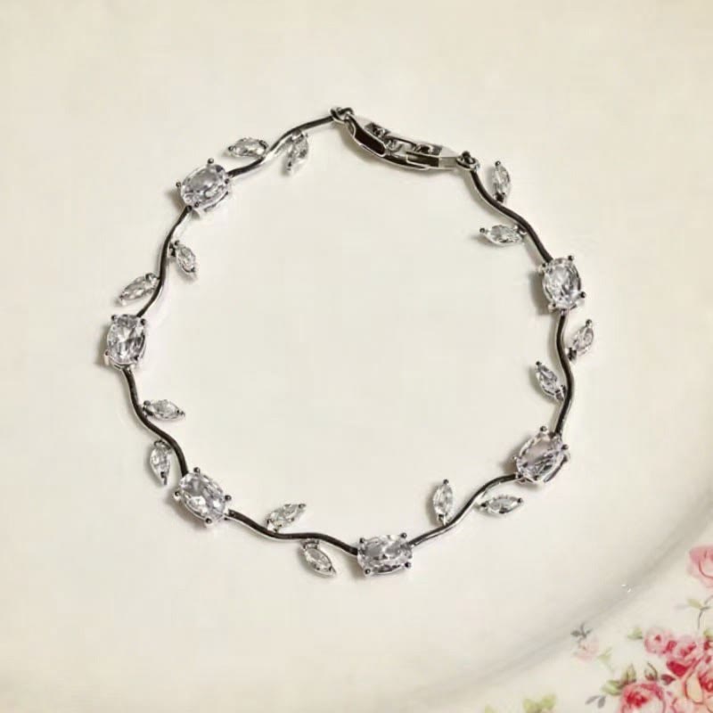 FuAttract Growth Elegance & Vitality Colorful Zircon Alloy Leaf Fashion Bracelet - White + Silver - image 8